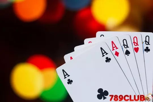 Mức độ mạnh của Full House Poker